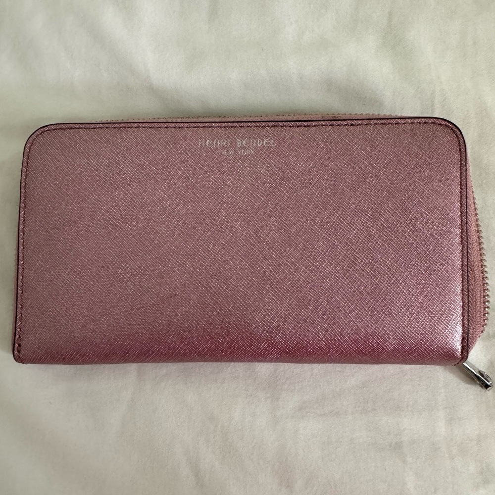 Henri Bendel full size wallet. Rose pink.